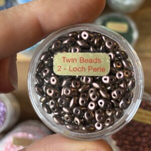 Twin Bead / 2 - Loch Perle rot braun