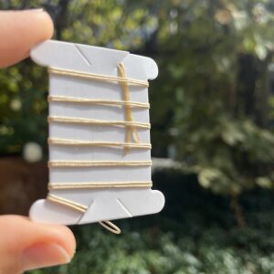 1 Meter Flechtschnur mit präparierten Spitzen 0,5 mm  - beige