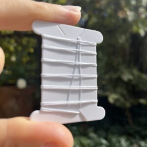 1 Meter Flechtschnur mit präparierten Spitzen 0,5 mm  - hellgrau