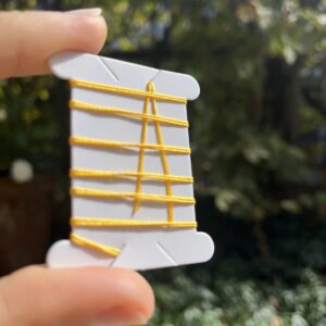 1 Meter Flechtschnur mit präparierten Spitzen 0,5 mm - gelb