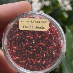 hochwertige japanische Delica Beads 2,2 mm rot silbereinzug